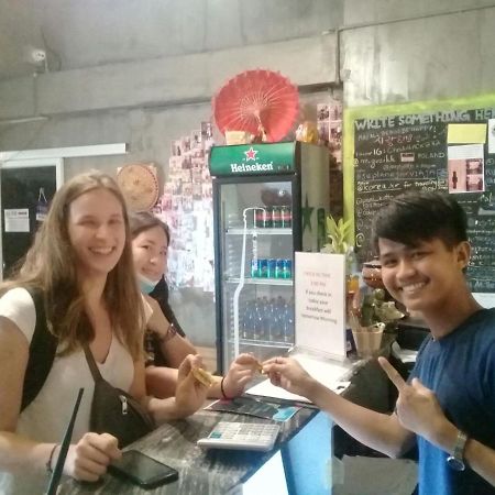 The Lodge Yangon Hostel Buitenkant foto