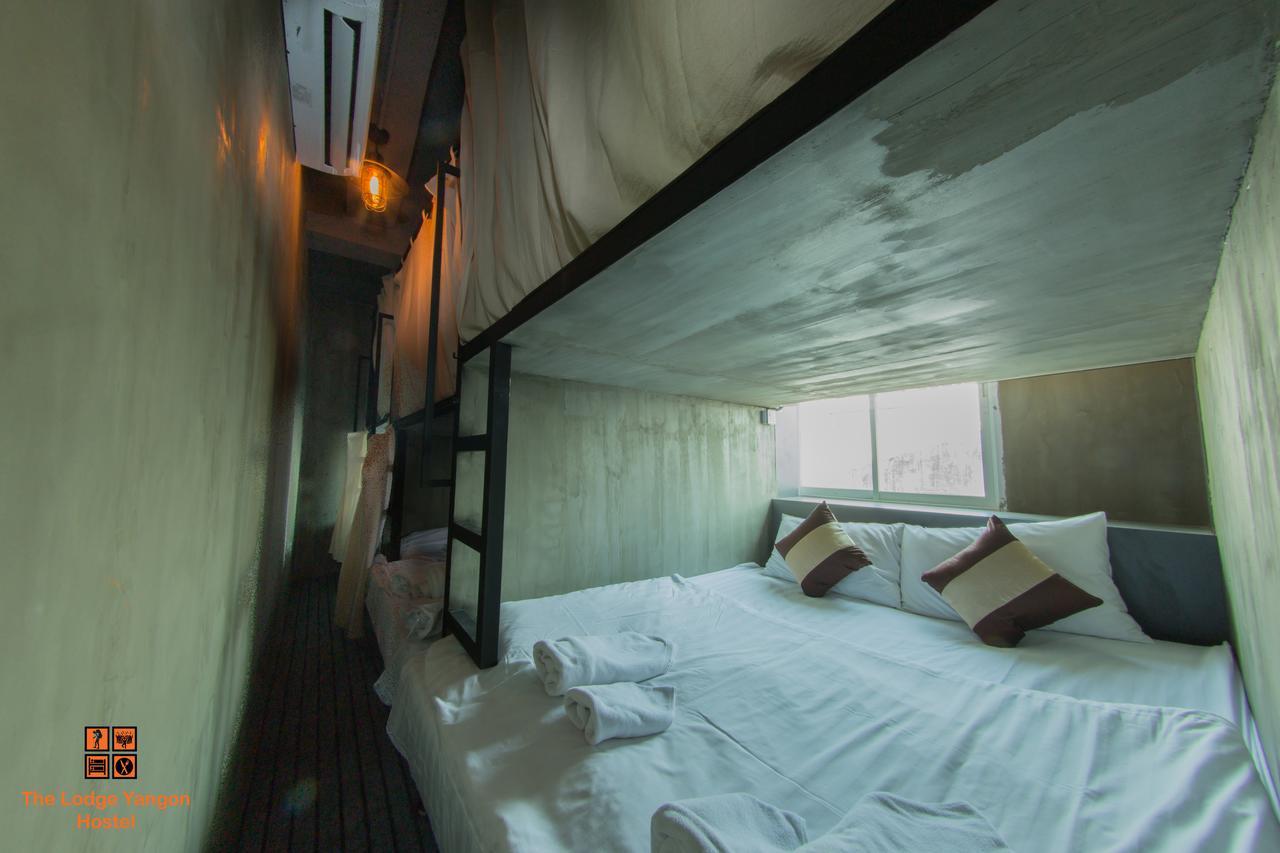 The Lodge Yangon Hostel Buitenkant foto