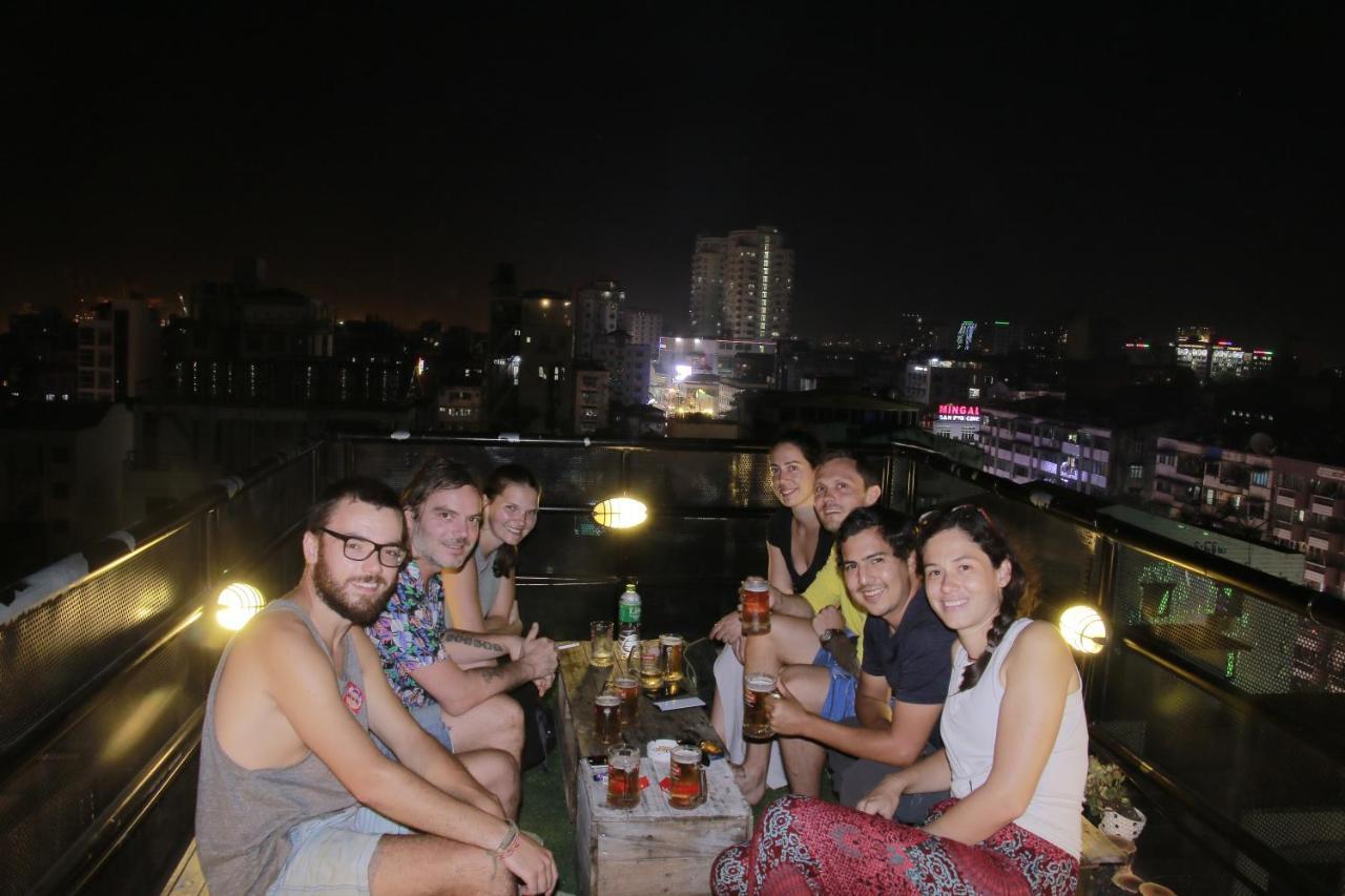 The Lodge Yangon Hostel Buitenkant foto