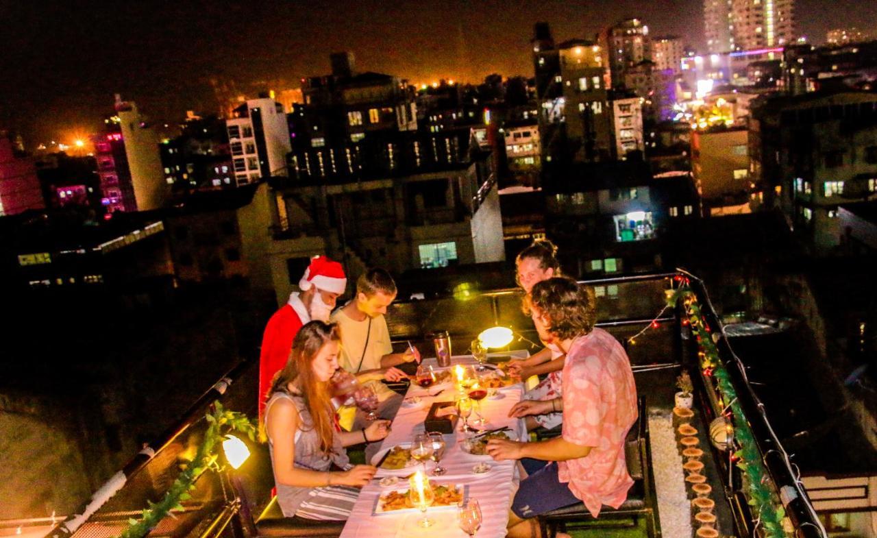 The Lodge Yangon Hostel Buitenkant foto