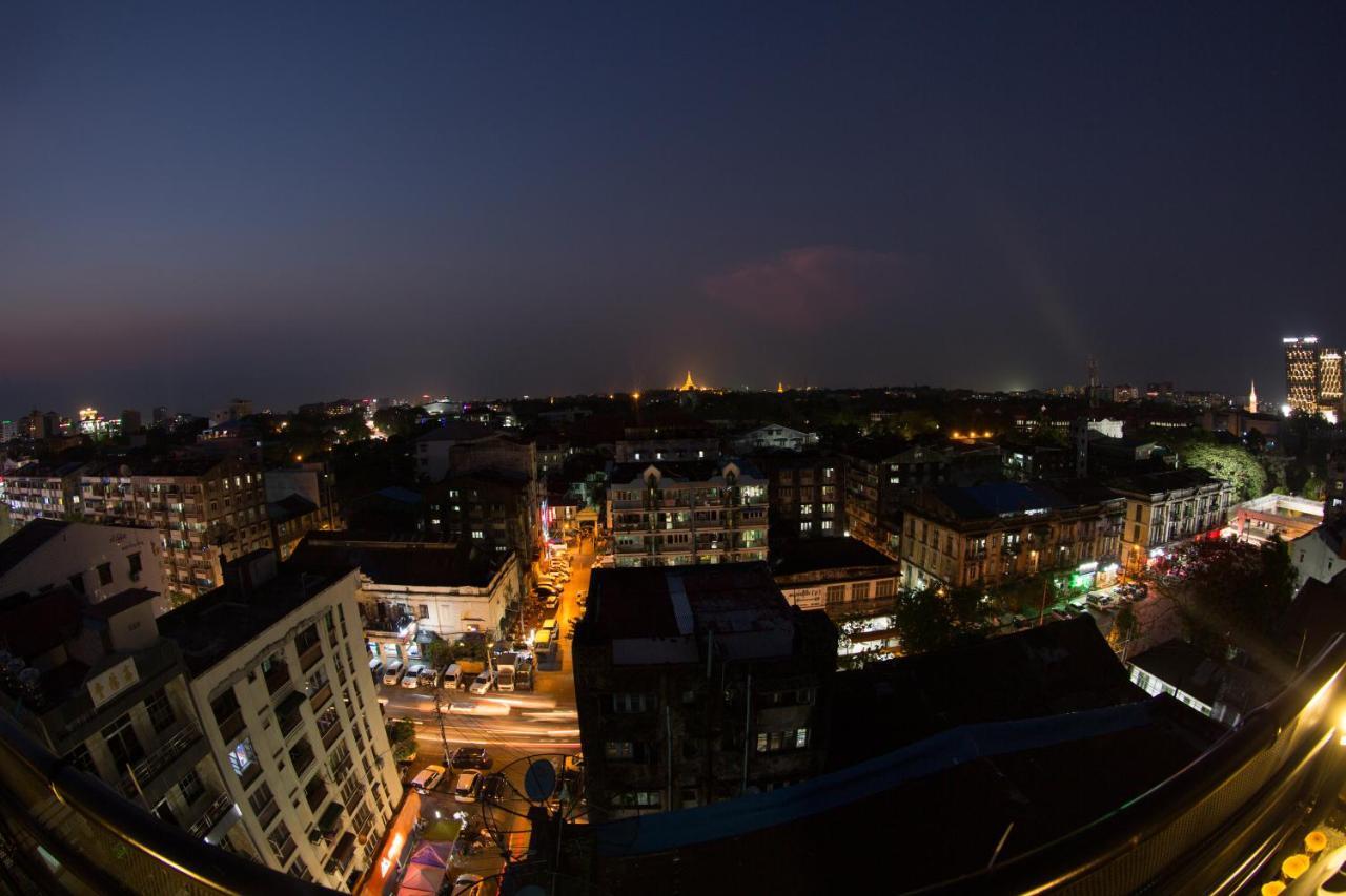 The Lodge Yangon Hostel Buitenkant foto