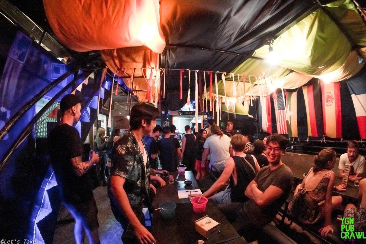 The Lodge Yangon Hostel Buitenkant foto
